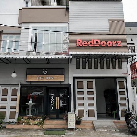 Reddoorz @ Sekip Medan Hotel Exterior photo