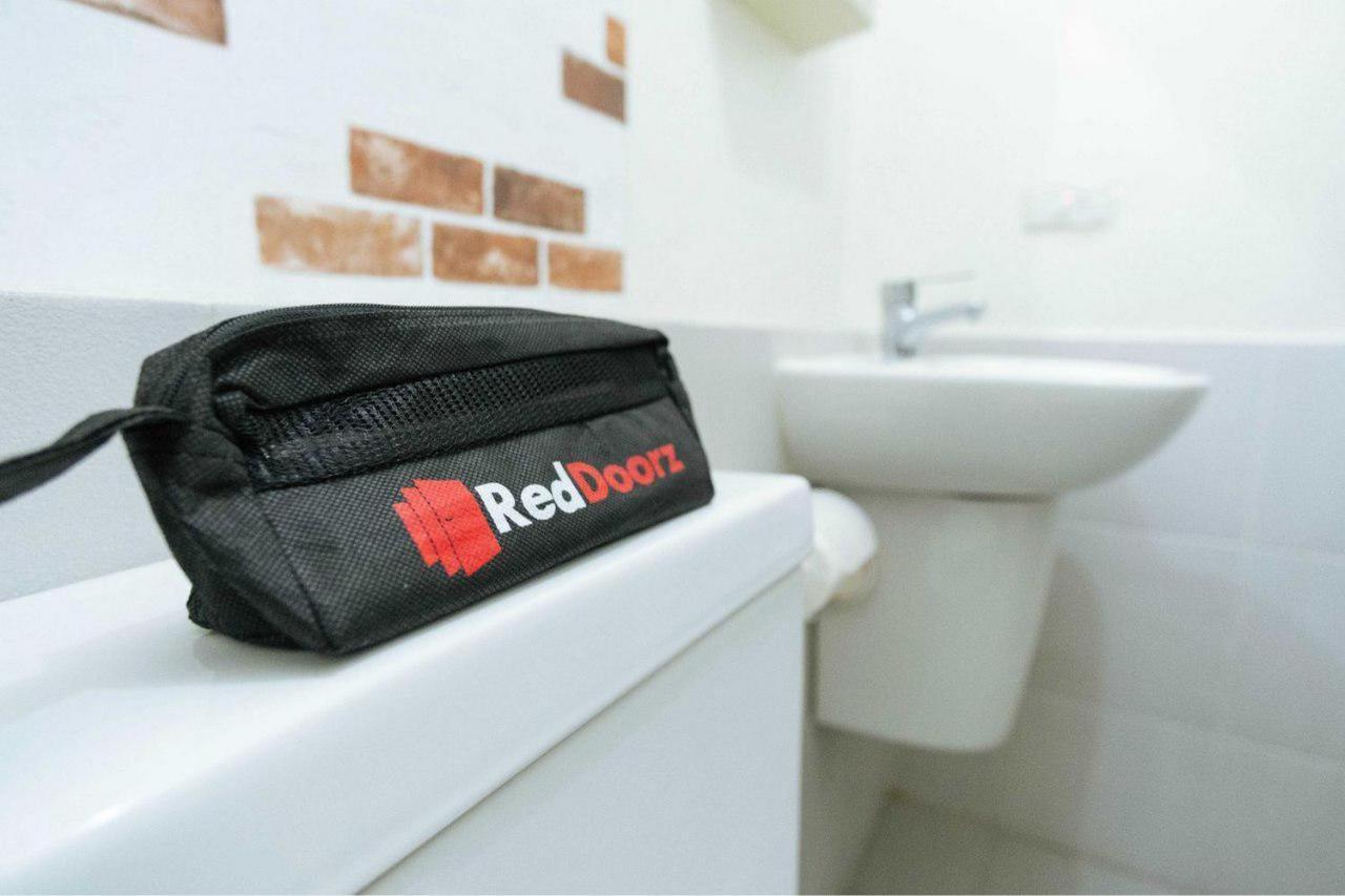 Reddoorz @ Sekip Medan Hotel Exterior photo