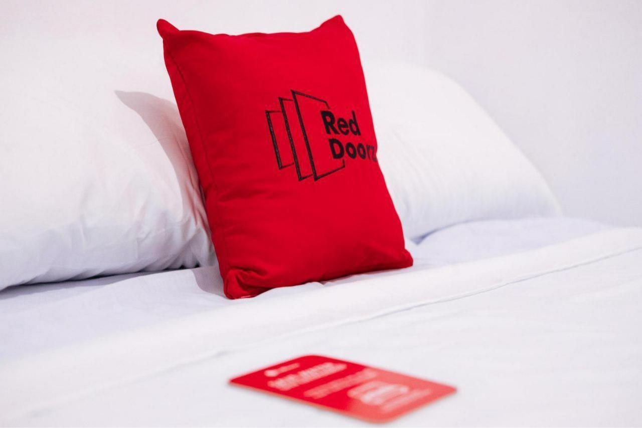 Reddoorz @ Sekip Medan Hotel Exterior photo