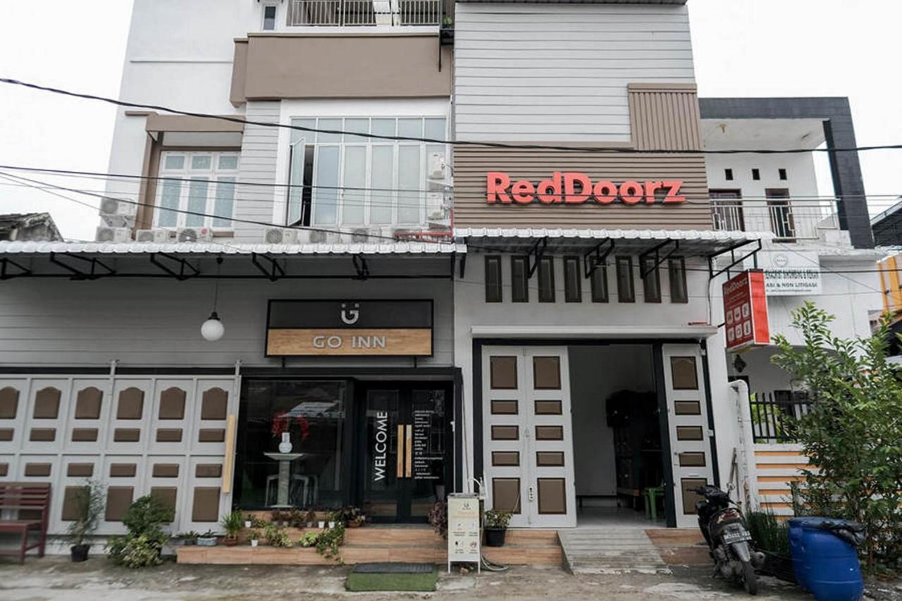 Reddoorz @ Sekip Medan Hotel Exterior photo